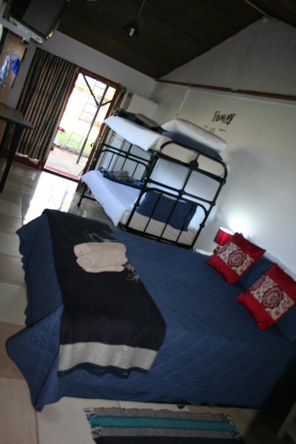 Akwêla Guest Farm Hotel Bloemfontein Exterior foto