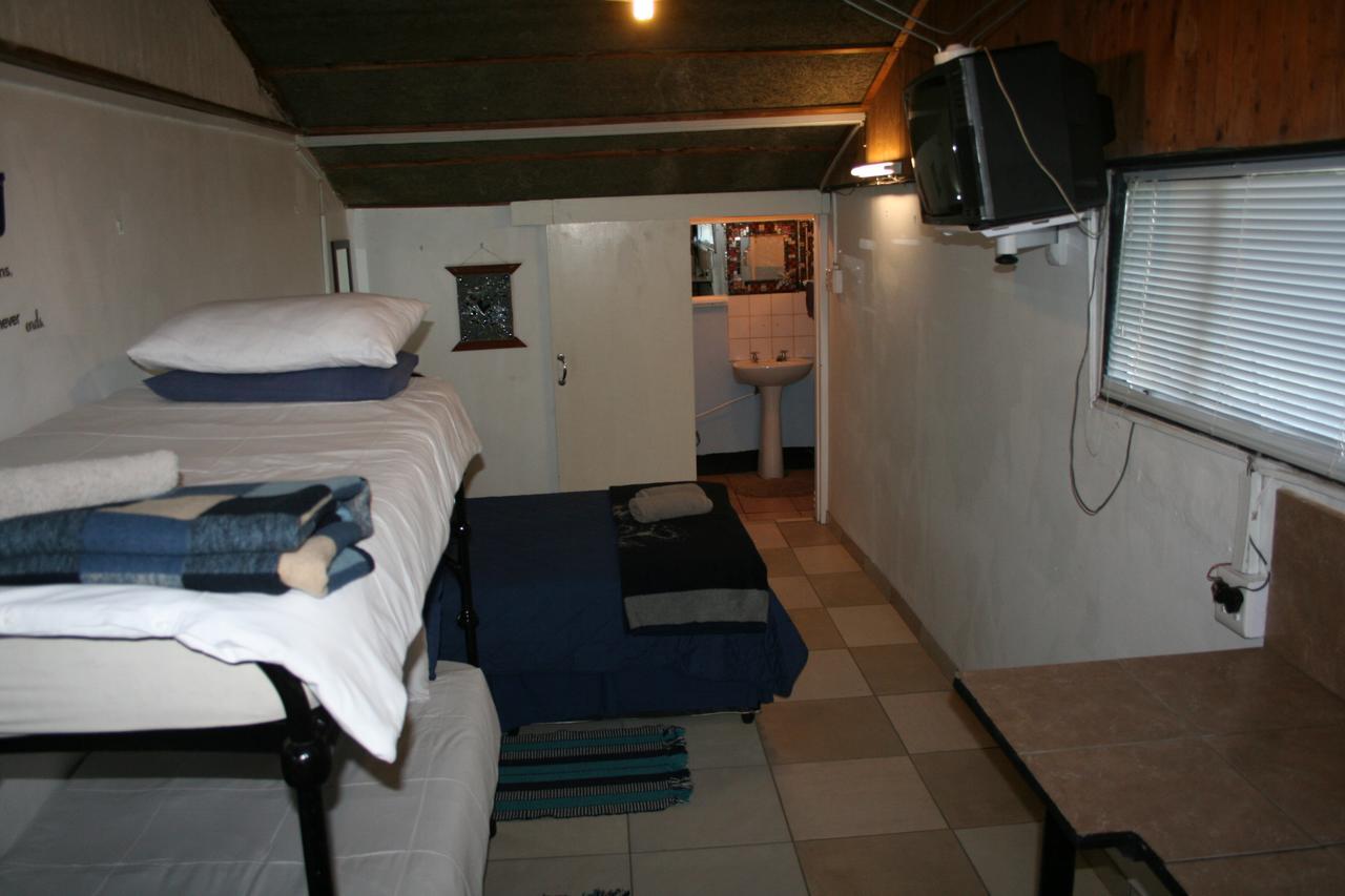 Akwêla Guest Farm Hotel Bloemfontein Exterior foto